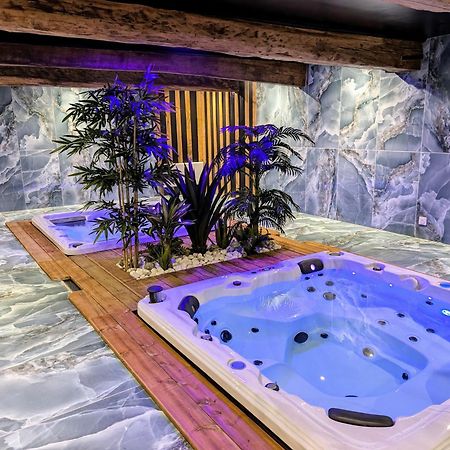 Le Relais Du Beffroi & Spa Saint-Riquier Екстериор снимка