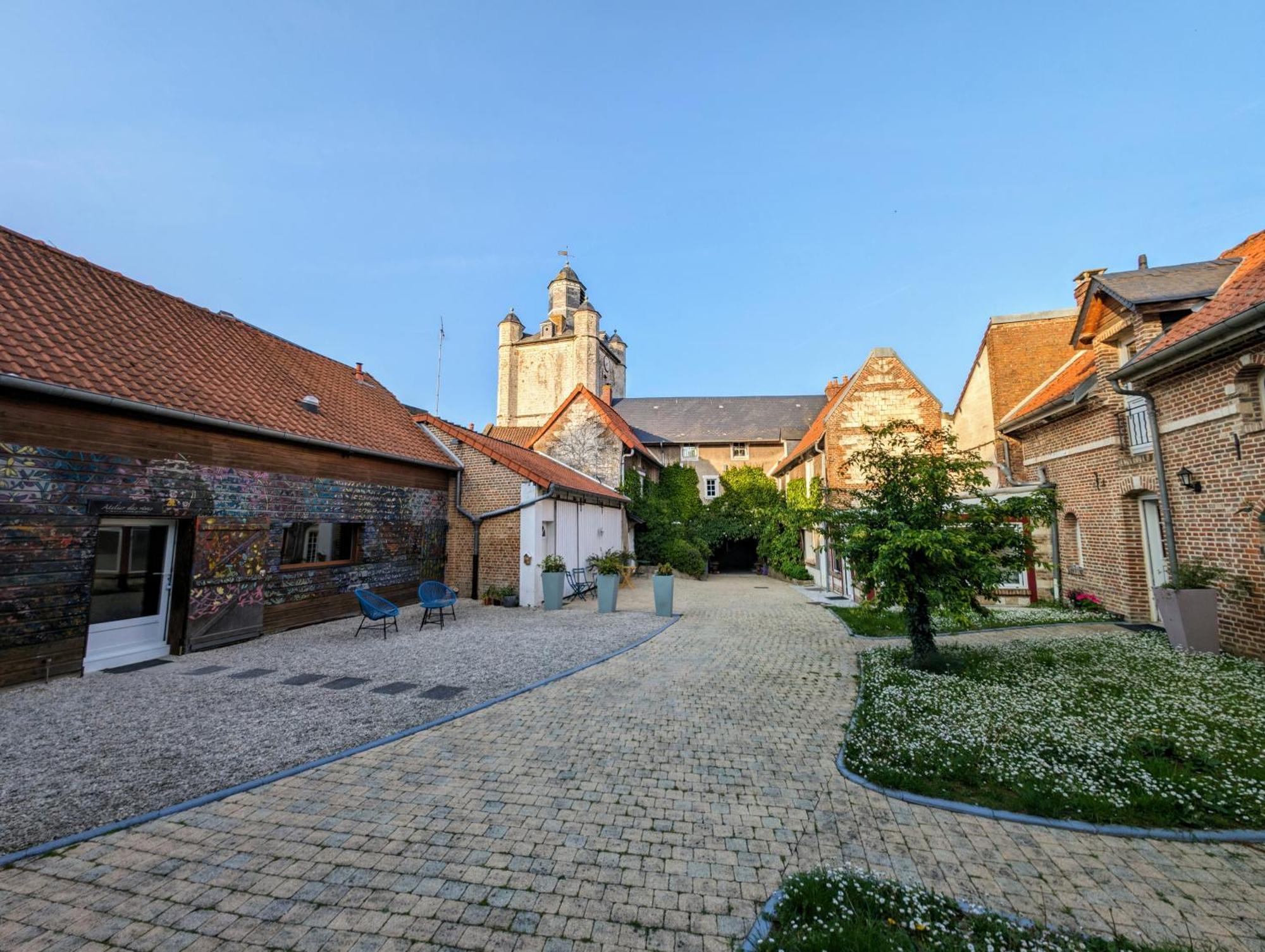 Le Relais Du Beffroi & Spa Saint-Riquier Екстериор снимка