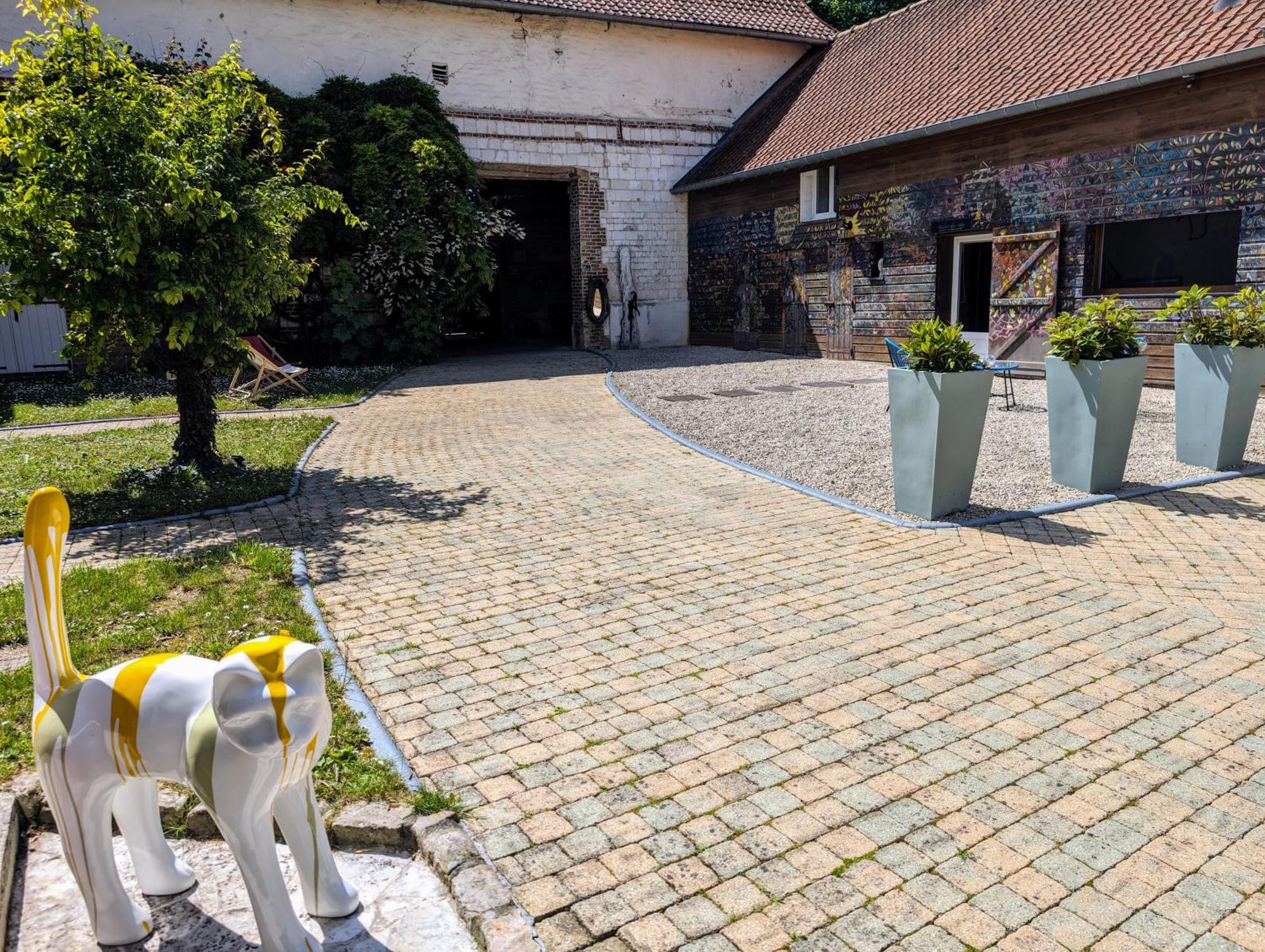 Le Relais Du Beffroi & Spa Saint-Riquier Екстериор снимка